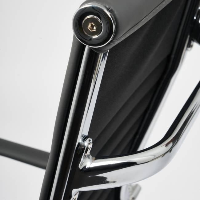 Кресло URBAN кож/зам, металлик, 36 металлик кож/зам Кресло URBAN кож/зам, металлик, 36 металлик кож/зам