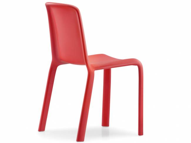 Стул пластиковый Snow красный 470х550х805 мм