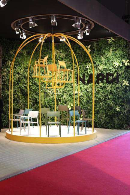 Кресло пластиковое Trill Armchair бирюзовый 585х535х825 мм