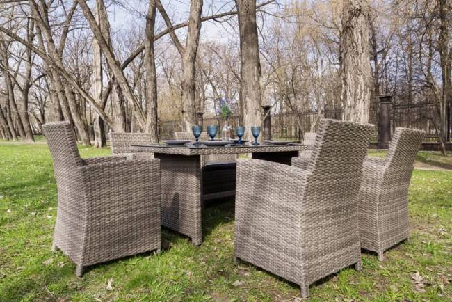 Обеденный комплект FIONA из искусственного ротанга